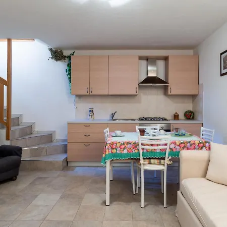 Holiday home La Casetta - Cco107 By Interhome *