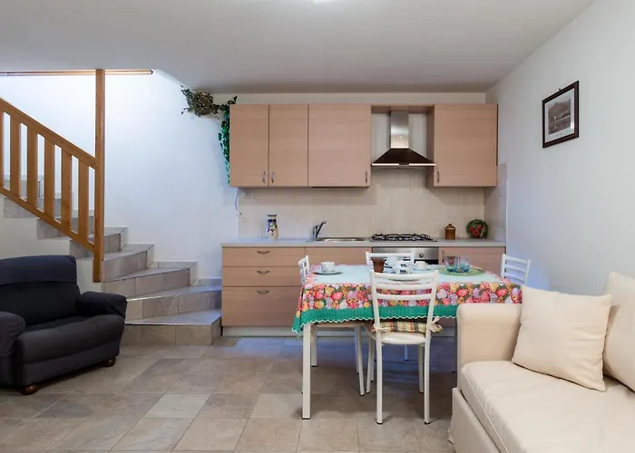 Dom wakacyjny La Casetta - Cco107 By Interhome *