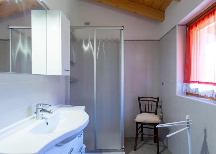 Dom wakacyjny La Casetta - Cco107 By Interhome